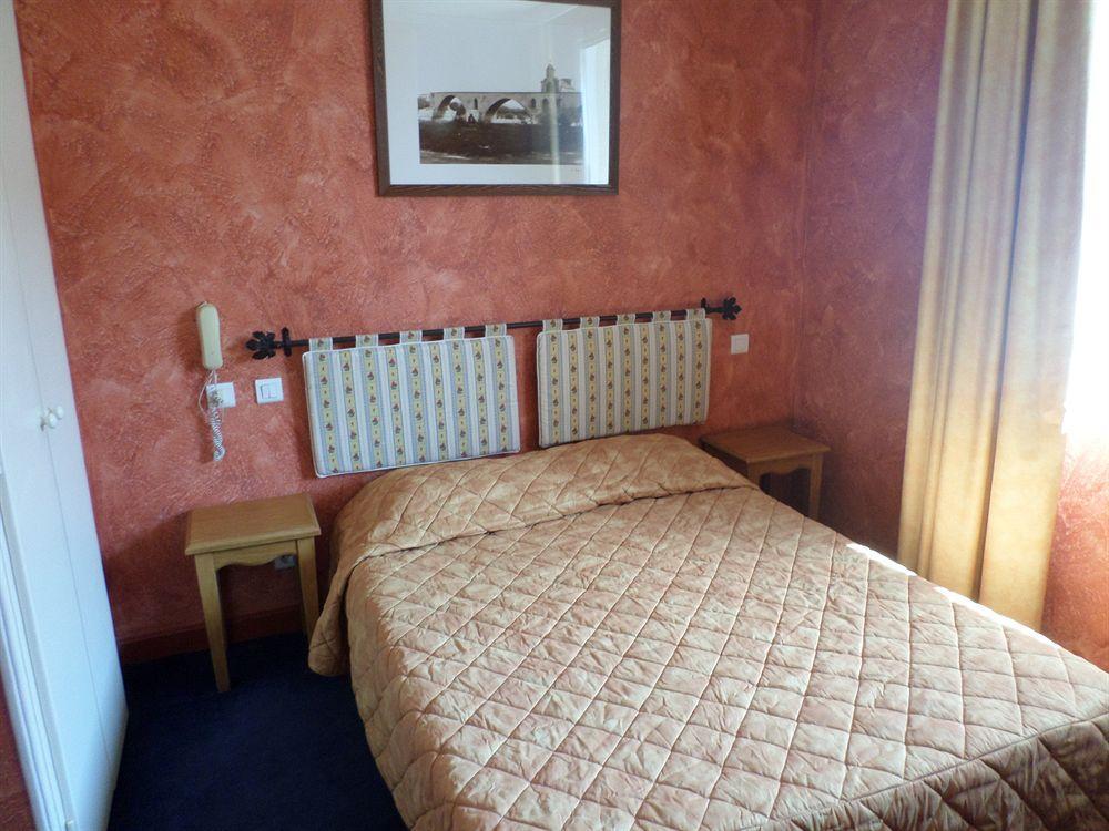 Brit Hotel Acacias Arles Luaran gambar