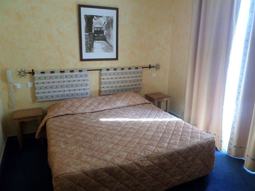 Brit Hotel Acacias Arles Luaran gambar