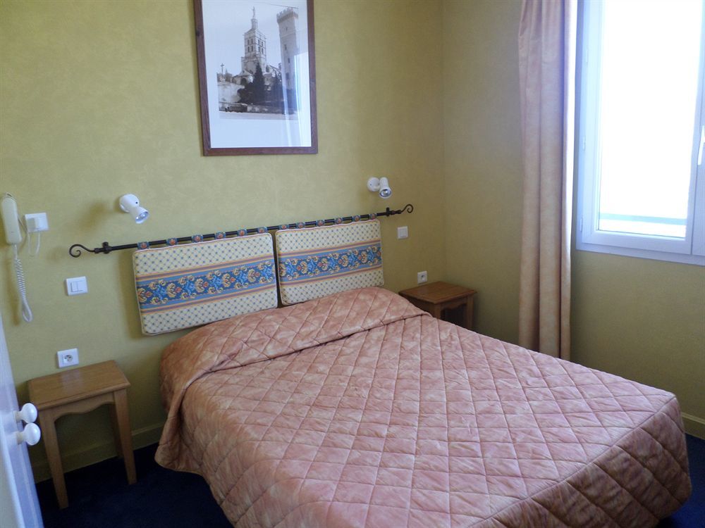 Brit Hotel Acacias Arles Luaran gambar